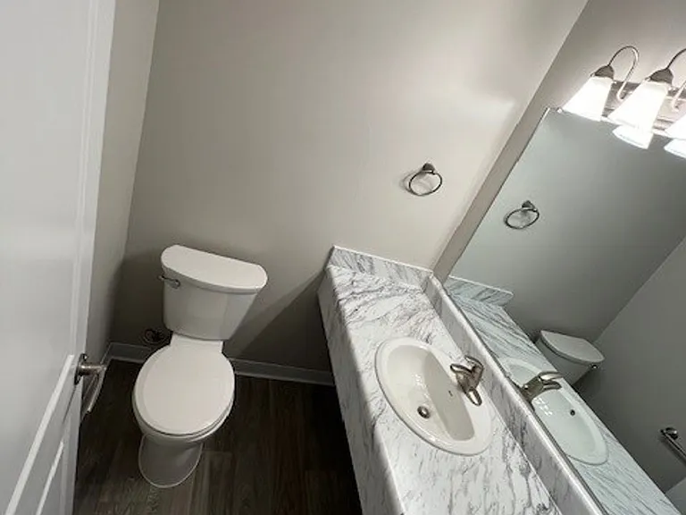 Avalon Woods Apartment Homes — Photo 37
