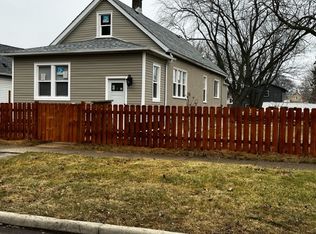 1121 Victoria Ave, North Chicago, IL