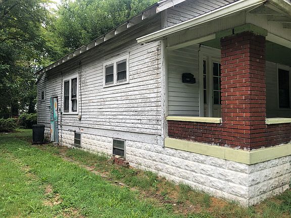 2nd image of 104 S 33rd St