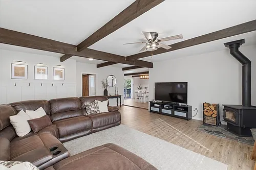 14685 Airlie Rd Photo 1