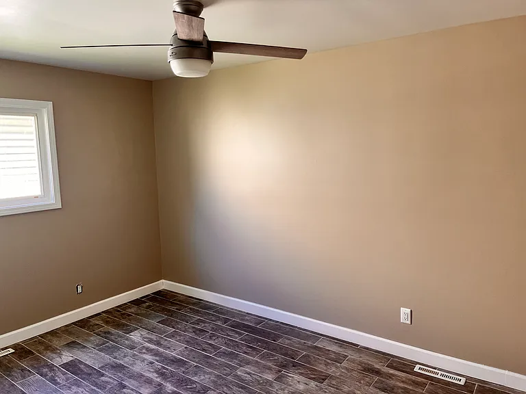 1053 Stevenson St — Photo 7