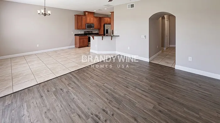3 bed, 2.0 bath, 1922 sqft, $2,195 — Photo 4