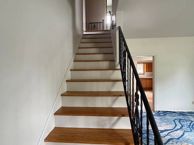 W Ridge Ave — Photo 11