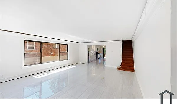 37 Lakeshore Dr — Photo 2
