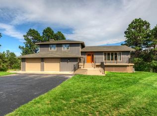 3860 S Loretta Dr, Rapid City, SD 57702