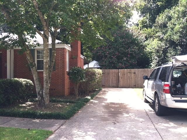 1st image of 206 Bradley Dr