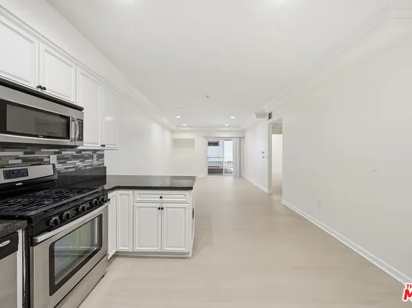 1037 Fedora St #204, Los Angeles, CA 90006