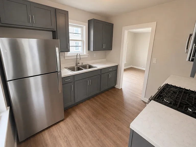 42 Webber Ave — Photo 1
