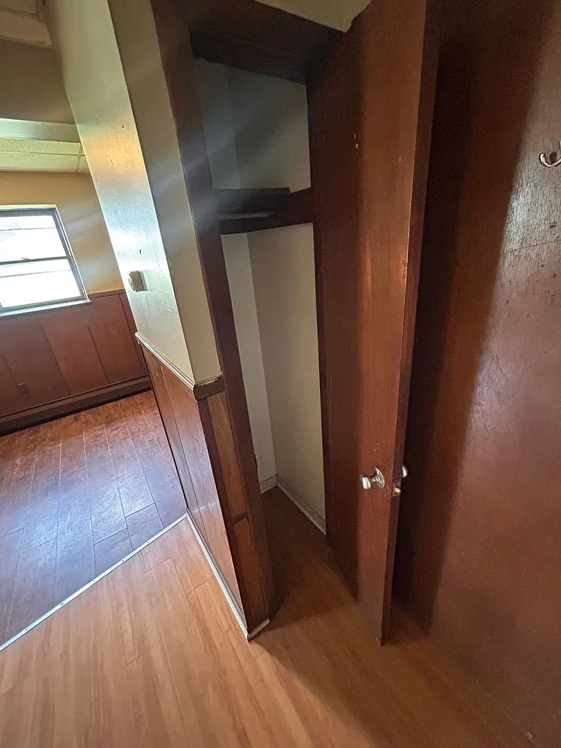 135 Oakland — Photo 3