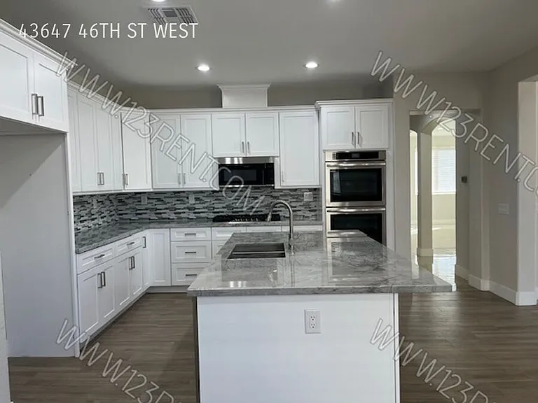 43647 46th St W — Photo 9