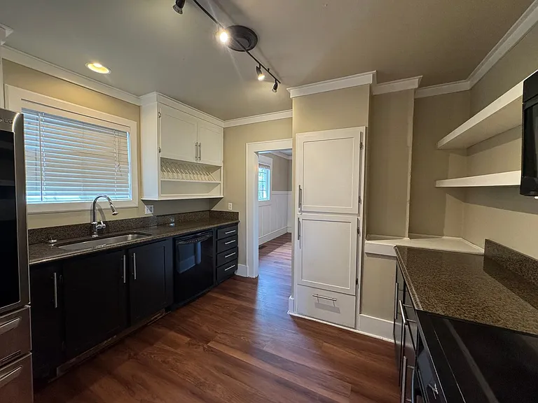 5019 N Whitman St — Photo 8