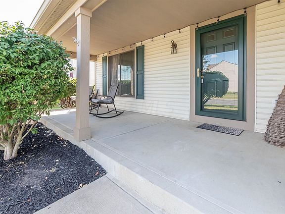 3rd image of 1065 Stansbury Dr