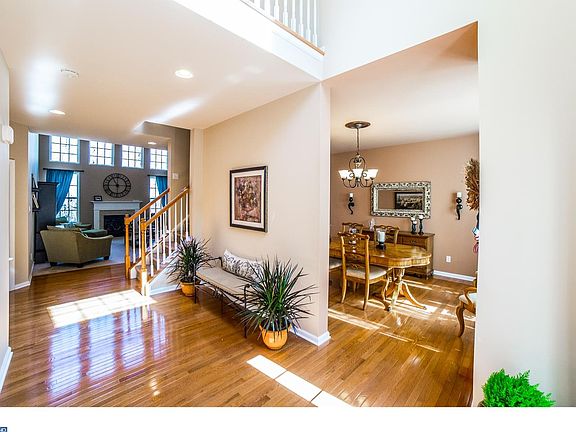 5th image of 1748 Clarion Ln