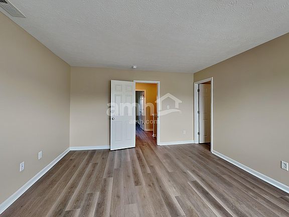 5th image of 8112 Wildwood Farms Dr