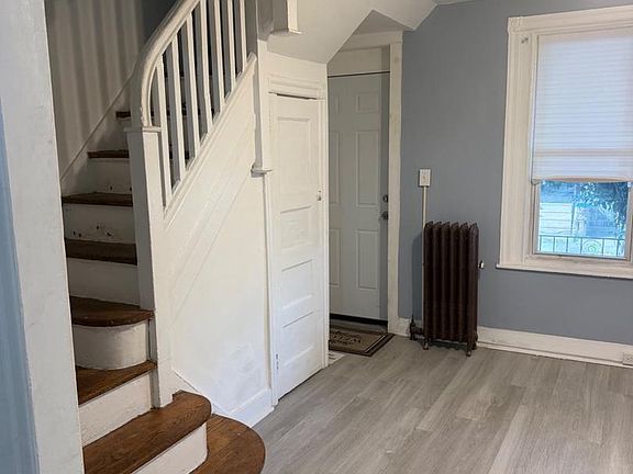 2nd image of 6022 Spring St