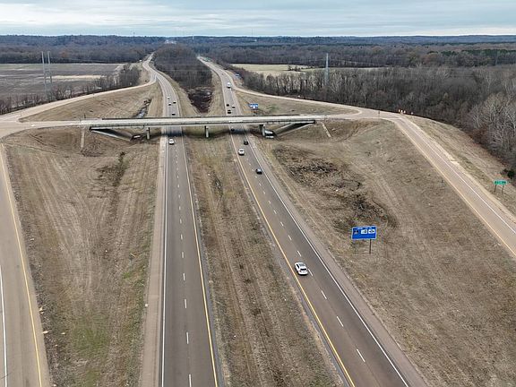3rd image of 11555 Highway 51 N