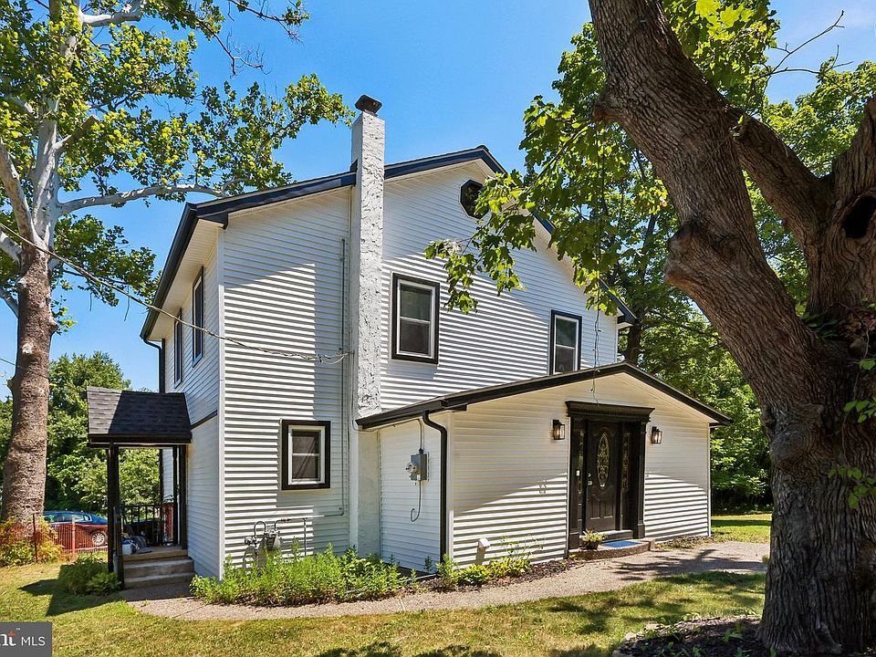 1st image of 99 Hickory Ave