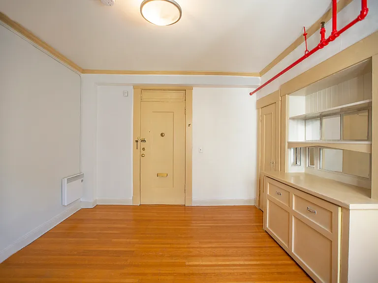 1086 Bute St — Photo 19