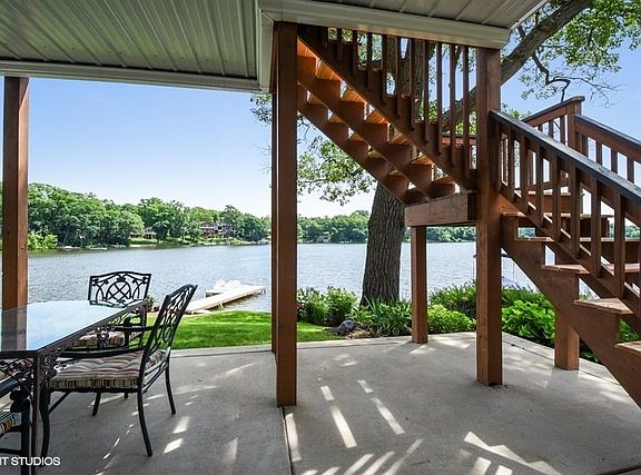 4th image of 21315 W Crescent Dr