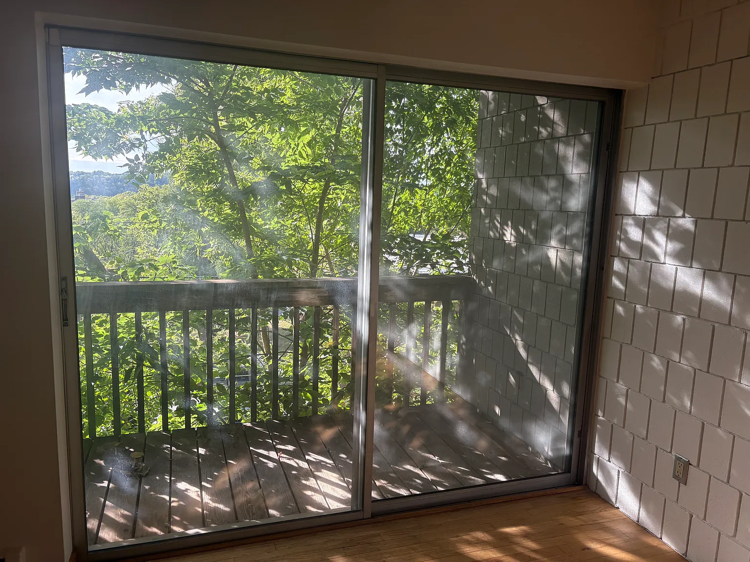 1 bed, 850 sqft, $1,375 — Photo 2