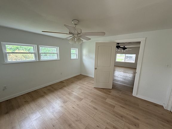 4th image of 421 N Archer St