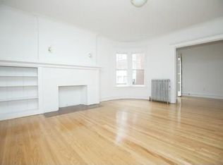 931 Michigan Ave APT 2E, Evanston, IL 60202