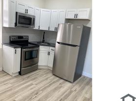 5927 W Girard Ave, Philadelphia, PA