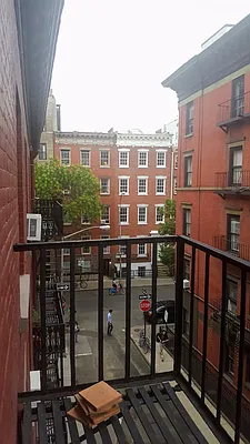 Rented by Keller Williams NYC | media 29