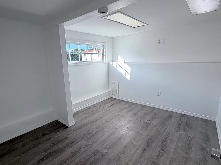 181 Armistice Blvd — Photo 4