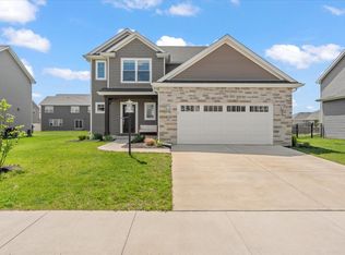 305 Newhaven Ln, Savoy, IL 61874