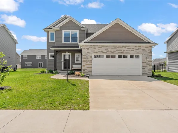 305 Newhaven Ln, Savoy, IL 61874