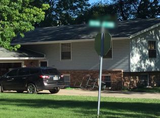 206 W Crestview Dr, Odessa, MO 64076