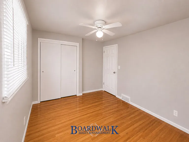 1016 E 3825 S — Photo 8