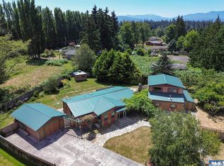 40 E Coon Dr, Sequim, WA 98382