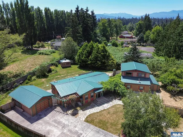 40 E Coon Dr, Sequim, WA 98382