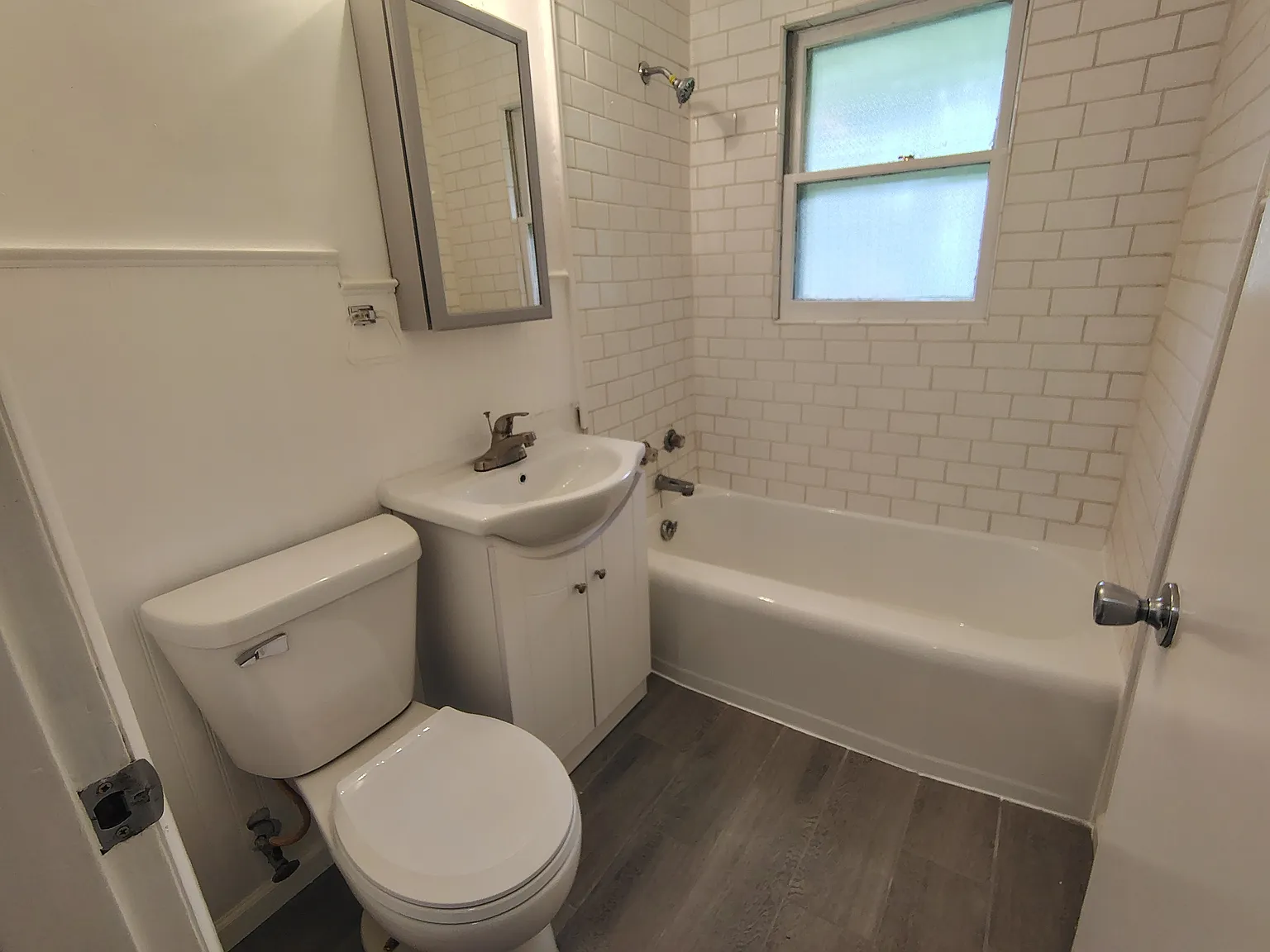 3 bed, 1200 sqft, $1,750 — Photo 4