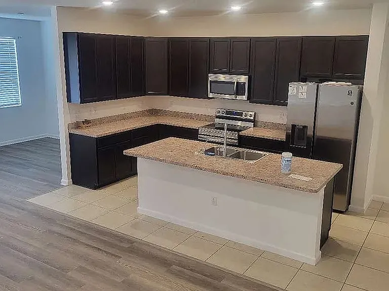 211 Boydfield Ln — Photo 2