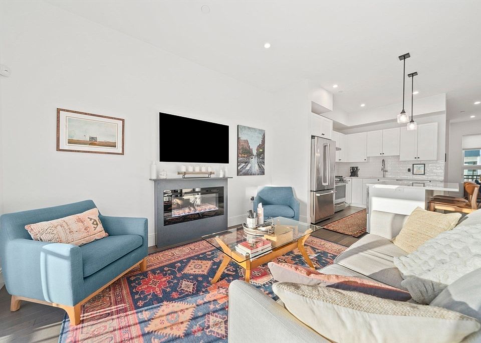 1st image of 17-31 Charles Park Rd #196