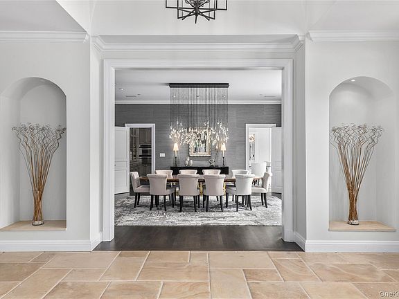 5th image of 1 Laurelwood Court