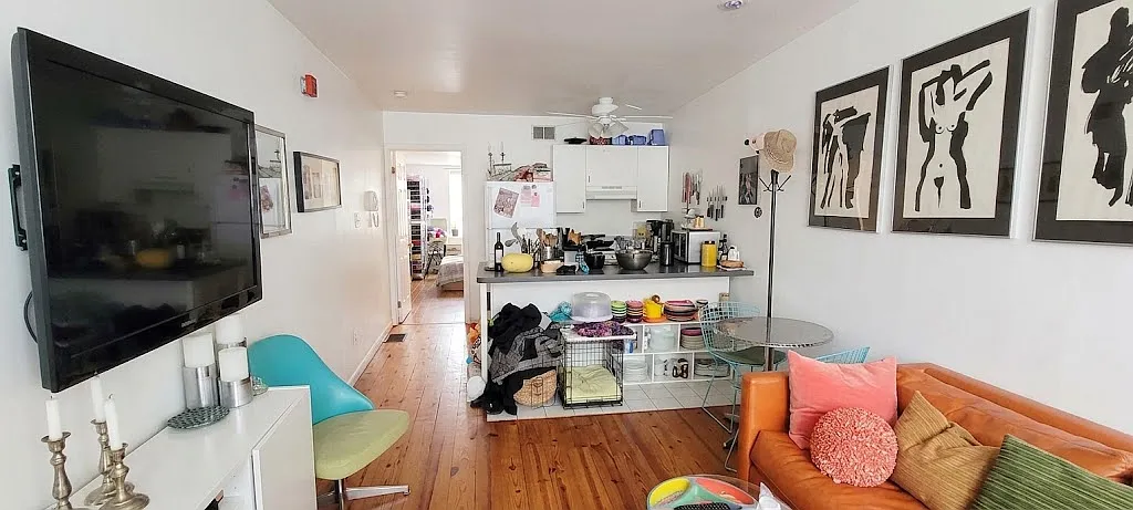 1 bed, 900 sqft, $1,950 — Photo 1