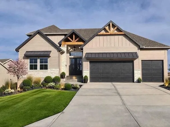 11446 S Barker St, Olathe, KS 66061