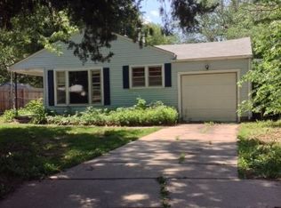 3107 E Range Rd, Wichita, KS 67216