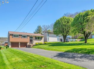 101 Vincennes Ct, Trafford, PA 15085