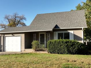 7086 Spencer St, Omaha, NE 68104