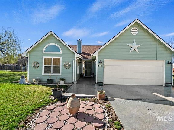 3rd image of 2171 Haw Creek Cir