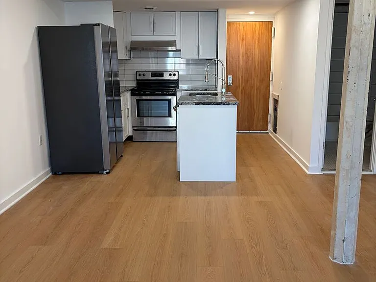237 Chestnut St #1-302 — Photo 8