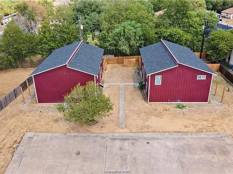 1502 Alpine Cir #D — Photo 3