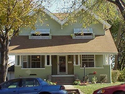 2nd image of 2008 Summit St