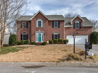 7640 Callow Cove Ln, Powell, TN 37849