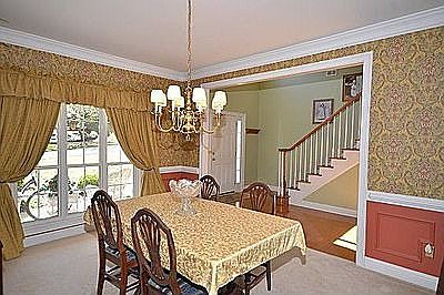 2-story Open Foyer